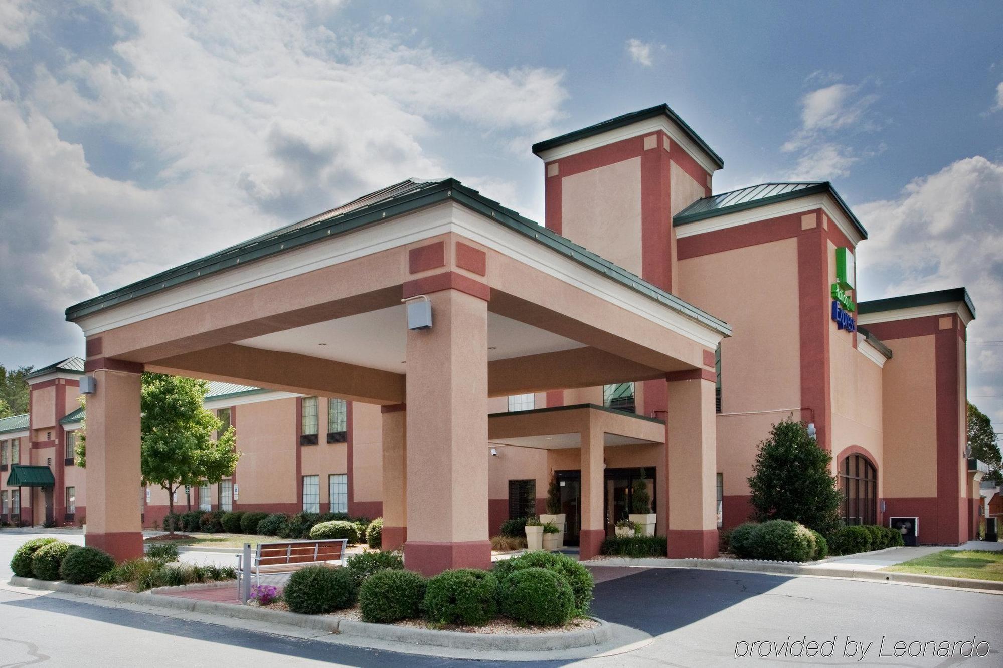 Clarion Pointe South Boston - Danville East Eksteriør bilde